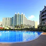 Menada Sunny Plaza 아파트 *