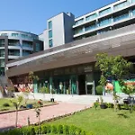 Menada Sunny Plaza 아파트 써니비치