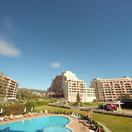 Menada Sunny Plaza Σάνι Μπιτς