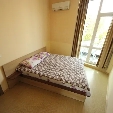 Menada Sunny Plaza Lejlighed