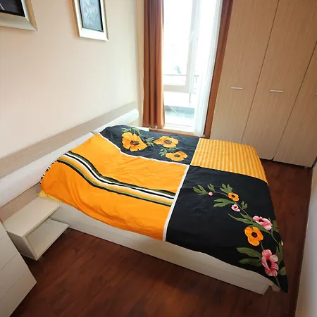 Menada Sunny Plaza Lägenhet Slăntjev Brjag